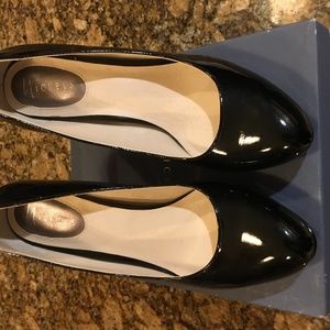 Nickels Black Patent Leather Pumps